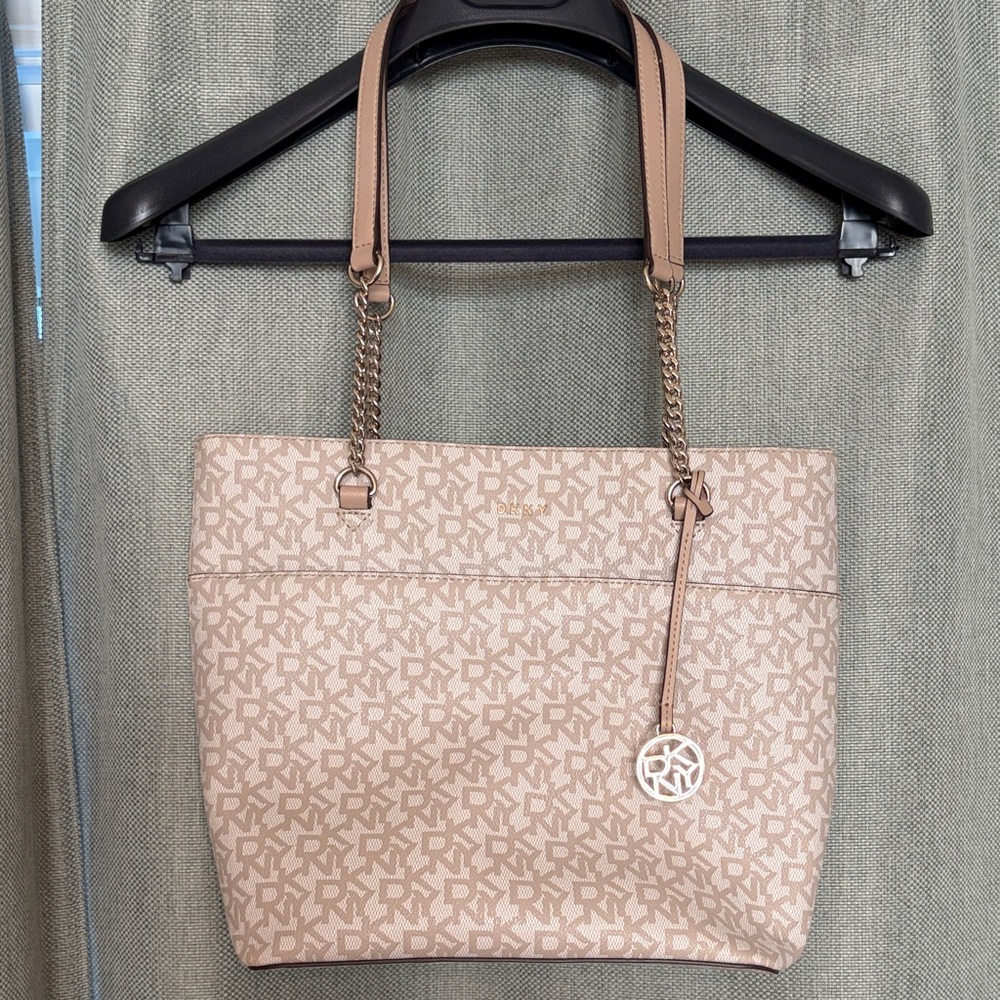 Stylish Tan DKNY Purse